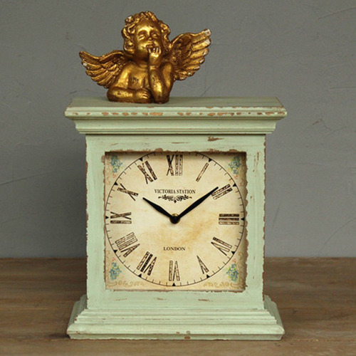 천사가 있는 쉐비시크 시계