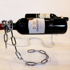 체인 &amp; 라소 와인 홀더(Chain &amp; Lasso Wine Bottle Holder)